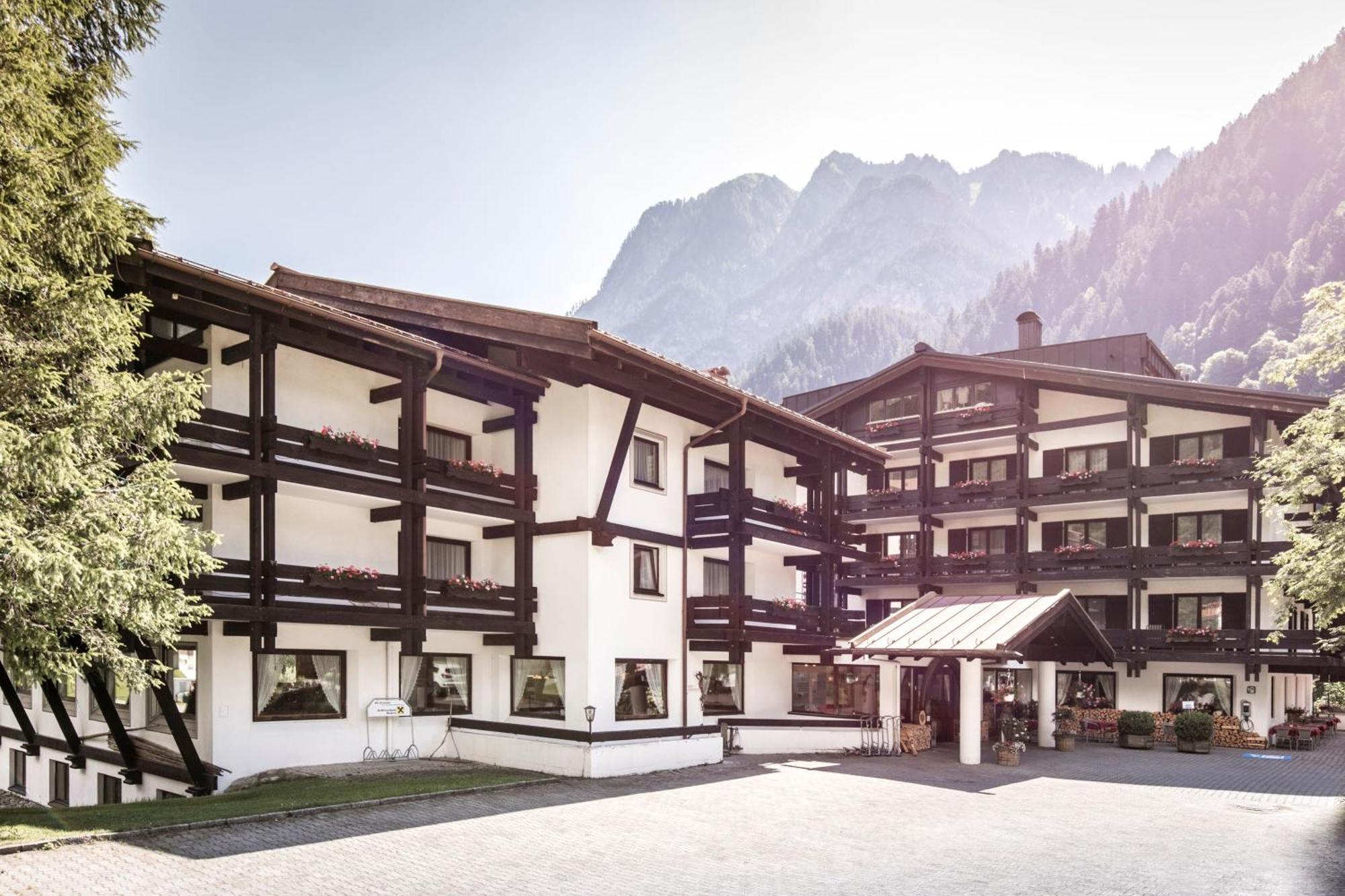 Sporthotel By Alpenlodge ブラント エクステリア 写真