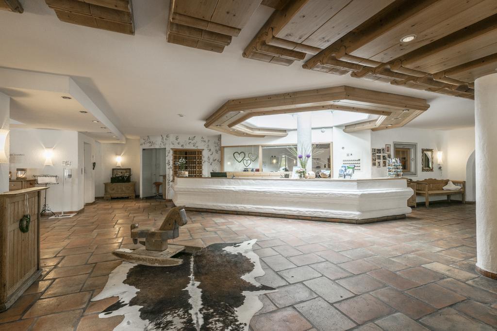 Sporthotel By Alpenlodge ブラント エクステリア 写真